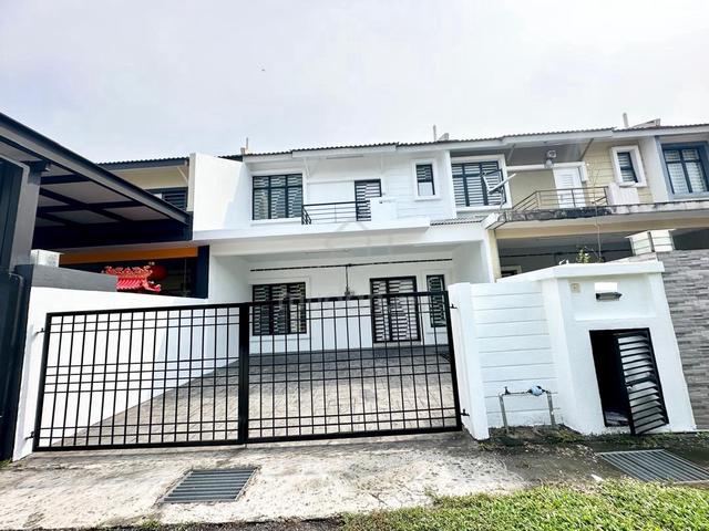 MURAH ! BASIC UNIT ! Double Storey Terrace Camelia Saujana Rawang 1