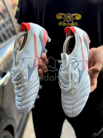Kasut bola mizuno - photo 2 of 5
