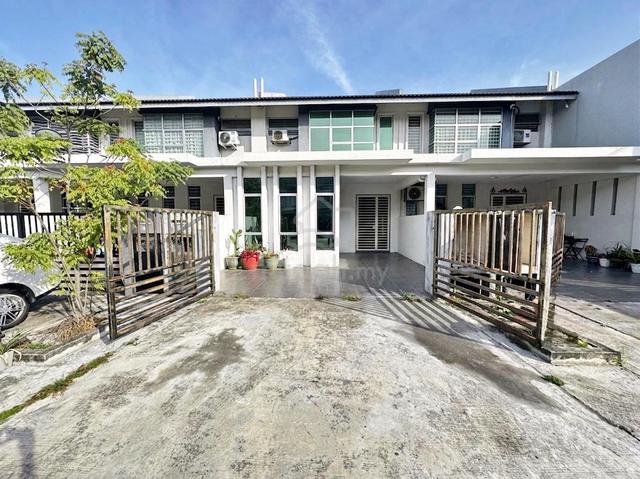 Renovated 2 Storey Terrace, Bangi Avenue 2, Bangi 1