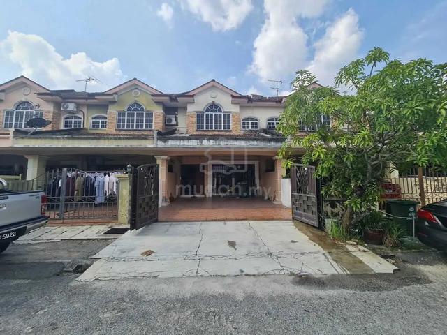 Rumah Teres Dua Tingkat Untuk Dijual Di Taman Tawas Mewah Tasek 1