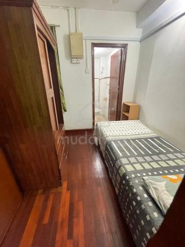 Female Single Room attach bath Mini Master Bistari beside WTC LRT GHKL 2