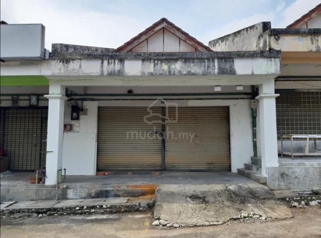 Bandar Bukit Puchong GROUND FLOOR Shoplot Warehouse near LDP 1