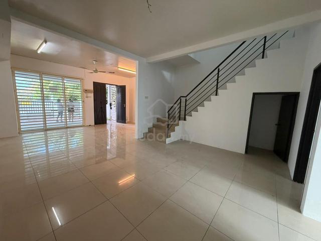 Alma Taman Machang Bubok 2-Storey Terrace House Like New Condition !! 1