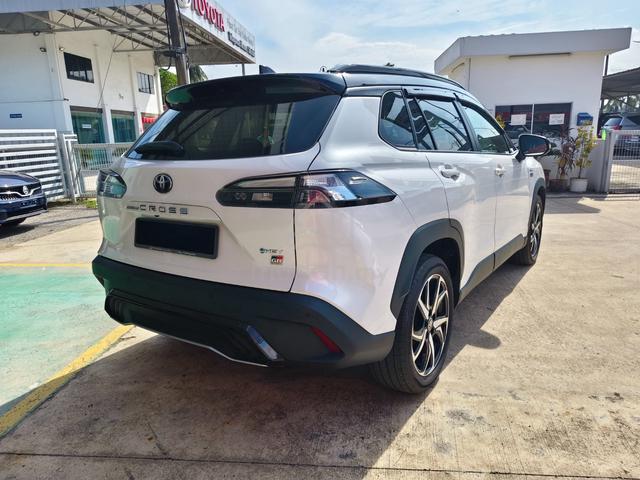 2024 Toyota COROLLA CROSS 1.8 HYBRID GR SPORT DEMO - 4