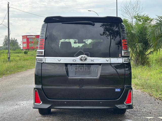 2022 Toyota VOXY 2.0 S-G (A) - 5