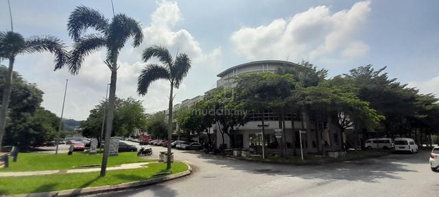 Corner Shop at Putra Point, Putra Heights 4