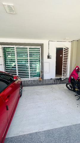 bilik single taman mekar sari wanita sahaja 1