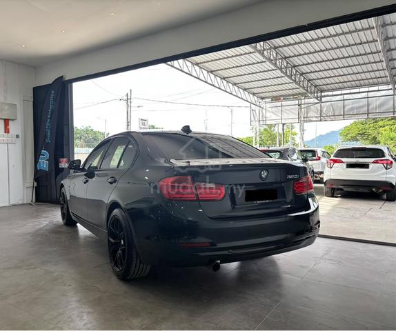 2015 BMW 320i 2.0 Sport - Well Maintained - 3