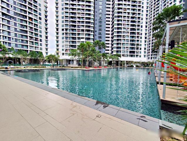 KL Traders Square Residences 1