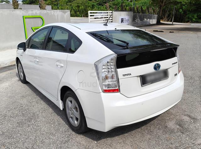 2011 Toyota PRIUS 1.8 (A) F/SERVICE TOYOTA 1 OWNR - 4