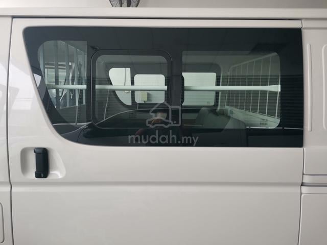 2026 Toyota ORIGINAL HIACE SEMI PANEL PROMO 3,1K - 2