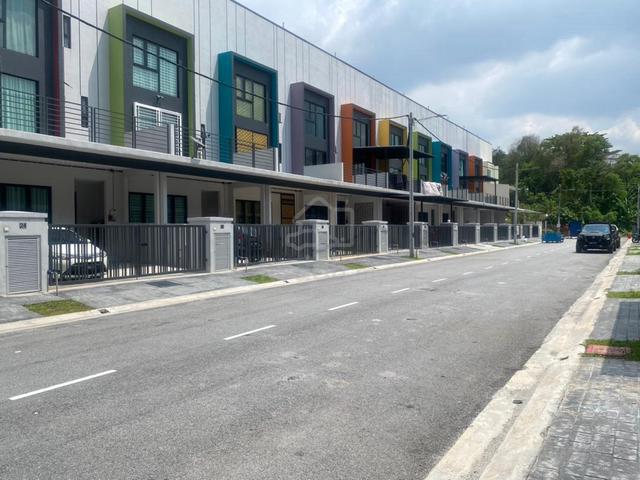 Anjung Melati 2 taman melati |3 story|partly furnish|easy access 1
