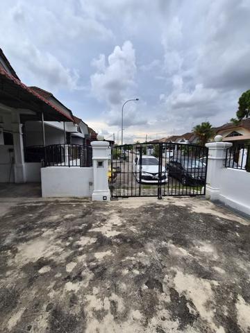 Skudai Single Storey Corner Lot Jalan NB2 Renovated Partial Furnished 1