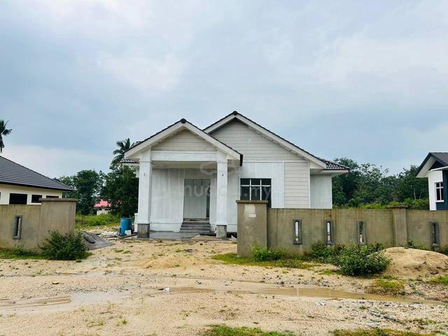 BANGLO Kg BANGGOL SAMAN, EXIT HIGHWAY BUKIT MERBAU, KOK LANAS 3