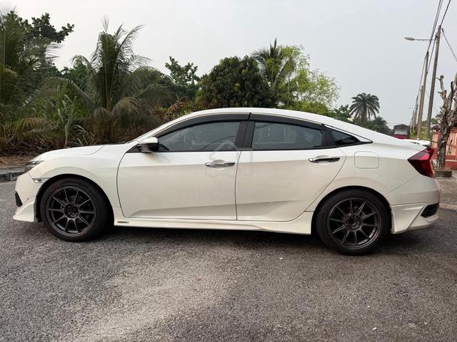 2018 Honda CIVIC 1.5 TC-PREMIUM (A)FULLSERVICEHOND - 4