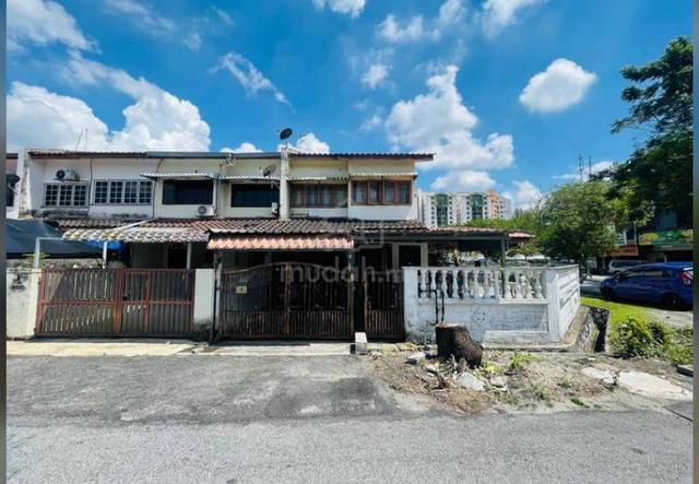[STRATEGIC CORNER LOT] Double Storey TERRACE Taman Cempaka Ampang 1