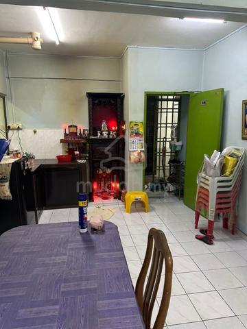 Sri Kenari Apartment 1
