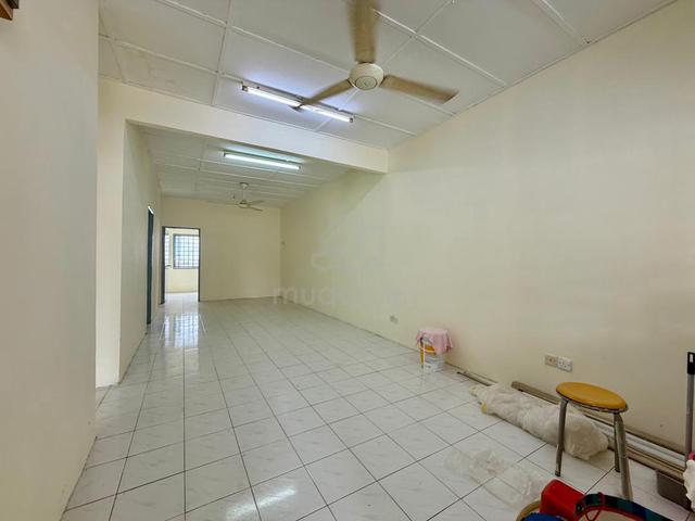 Taman Putri Fasa 6 @ Kulai Single Storey Terrace End Lot For Sales 1