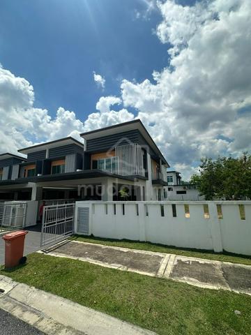 Corner Double Storey Terrace House For Rent, Rimbun Vista, Seremban 2 1