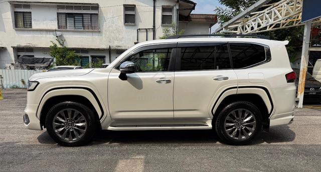 2025 Toyota LANDCRUISER 3.5 ZX 37KM 6A COOLBOX - 3