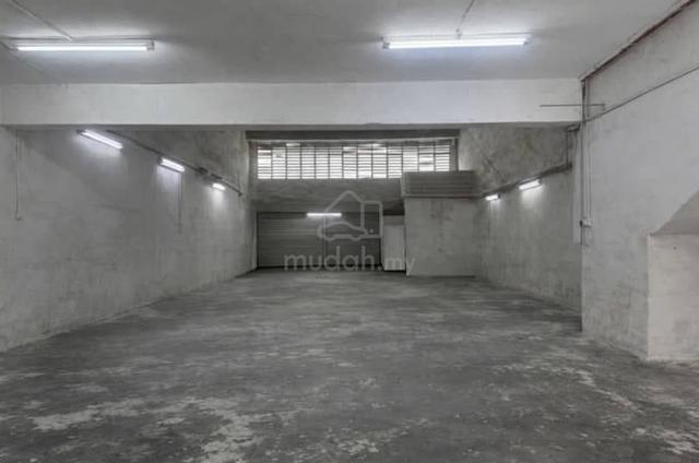 Adda Height / 3 Storey Shop Lot / Facing Main Road / For Sale 1