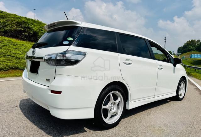 Murah 2014 Toyota WISH 1.8 B/List boleh lulus - 3