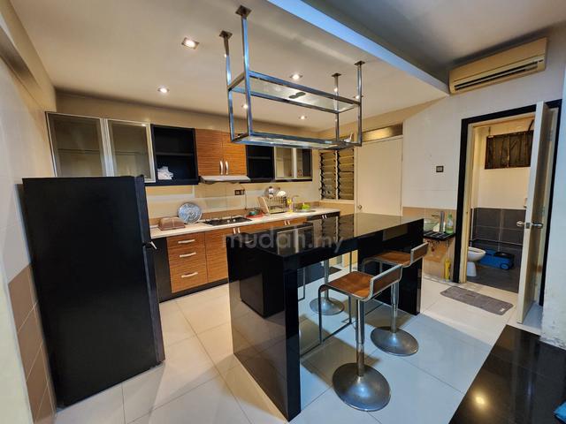 Fully furnished 2sty taman bukit cheras with panoramic view 1