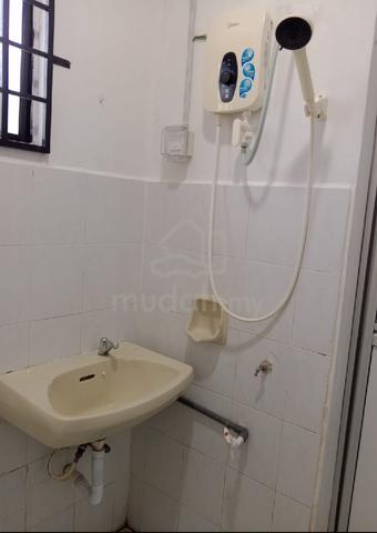 attach bathroom 1