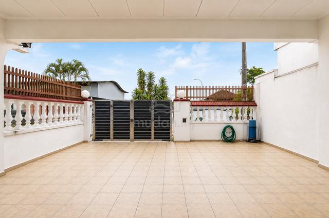 Renovated Single Storey | Unblock View Facing Padang | Johor Jaya 1