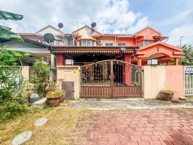 FACING OPEN - Double Storey Jalan Platinum Seksyen 7, Shah Alam 1