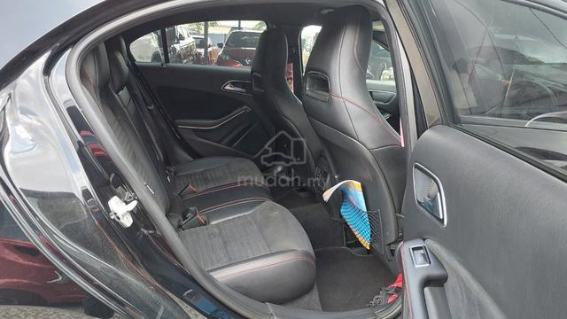 2016 Mercedes Benz A180 AMG TURBO CBU 1.6 AUTO - 5
