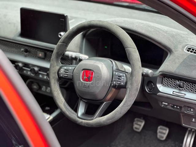 2025 Honda CIVIC 2.0 TYPE R FL5 (M) RACING BLACK - 5