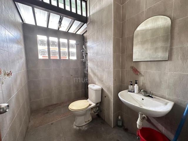 Sutera Utama Jln Sutera Pulai Double Storey Cluster House (32x70sqft) 5