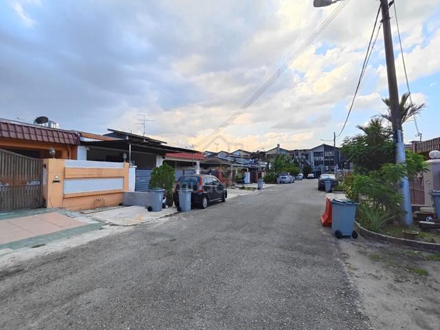 Taman Pelangi Single Storey Terrace House 3bed Johor Bahru 1