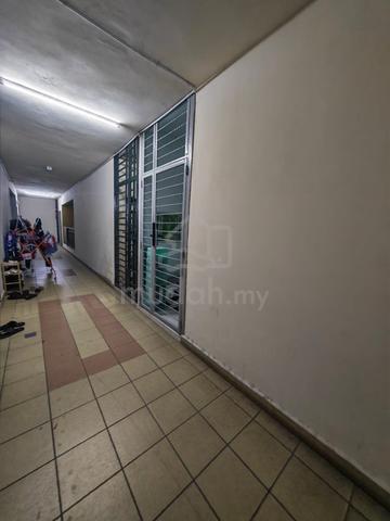 Park Avenue (Tampoi Indah) 1