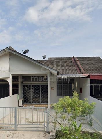 House for sale Cash buyer. 1