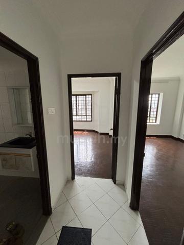 Seri Mutiara Apartments (Seri Alam) 1
