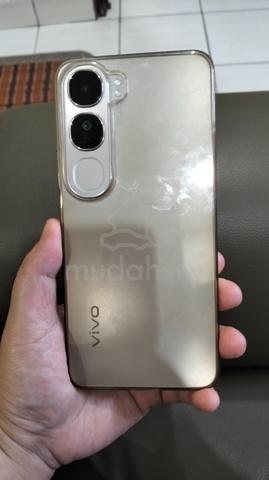 Carousel Image