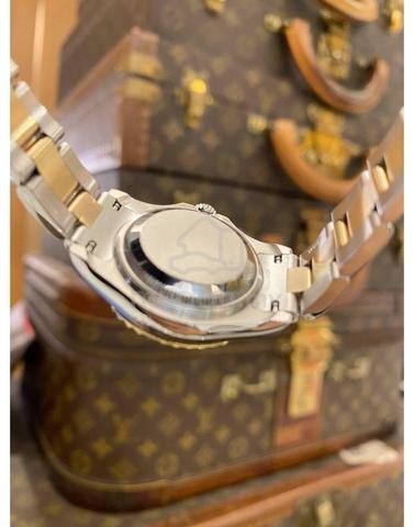 Carousel Image
