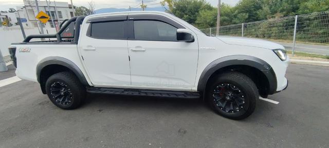 2023 Isuzu D-MAX 1.9 STANDARD AT MY23 (A) - 3