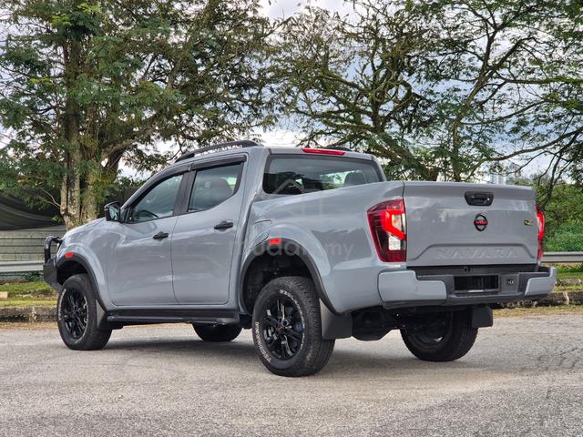 2023 Nissan NAVARA 2.5 PRO-4X (A) 9k km - 2