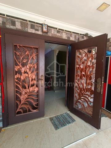 Double Storey House Renovated Taman Bunga Negara Seksyen 27 FREEHOLD 1