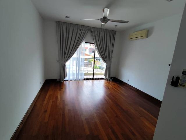 Riverview Kemensah 1