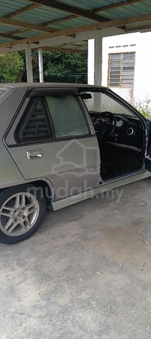 2004 Proton SAGA 1.3 LMST (M) - 3