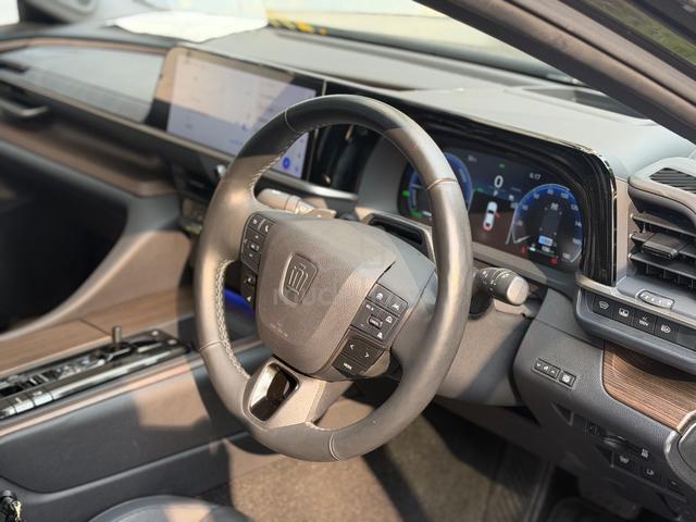 2023 Toyota CROWN 2.5 SPORT Z-SPEC BLACK PKG HEV - 5