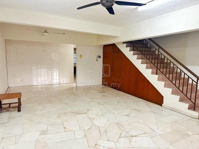 FREEHOLD [20' X 70'] Double Storey Terrace Seksyen 32, Shah Alam 1