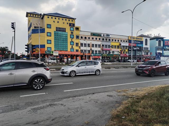 [Facing Main Road] Empty Land at Kampung Sg. Terentang Batu 18, Rawang 1