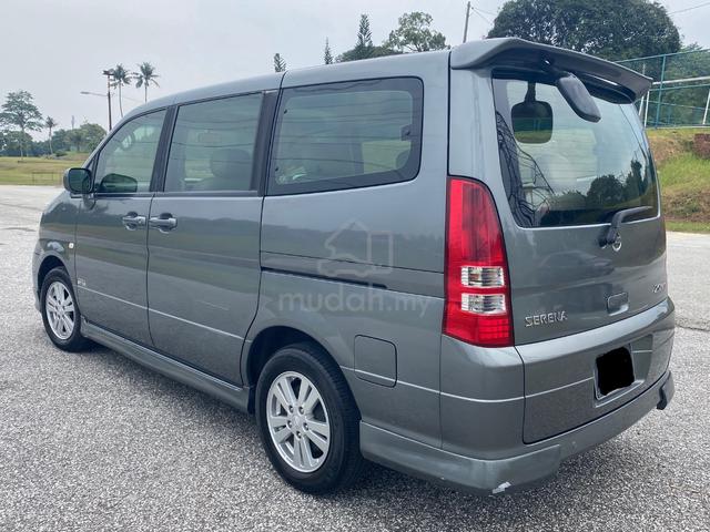 2013 Nissan Serena 2.0L Highway Star - 2