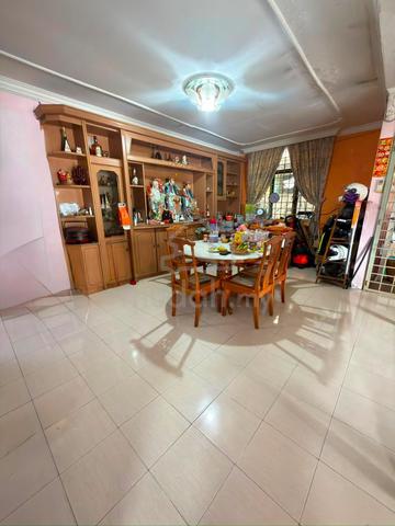 Corner Semi-D 3,200 sqft Land 8–9 Car Parks Sungai Ara 1