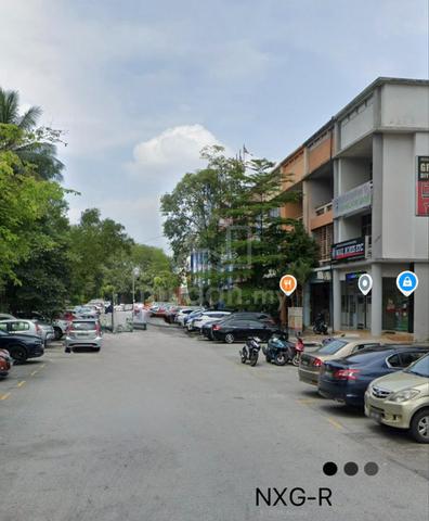 Sri muda Shah Alam seksyen 25 triple sty shoplot 22*75sqft 1